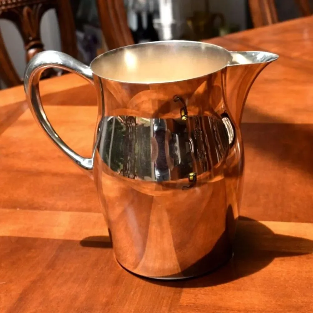 Sheridan Silverplate Water Pitcher Ice Guard Spout Footed Vintage MCM Barware
